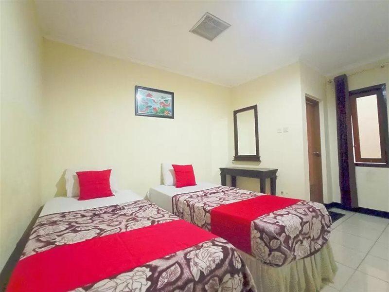 Hotel Palem 2 Syariah Malang Redpartner Eksteriør billede
