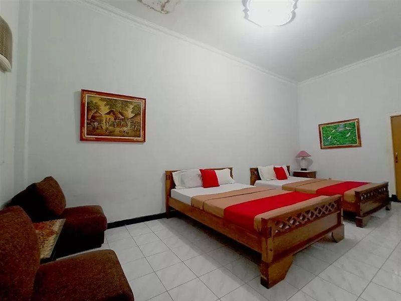 Hotel Palem 2 Syariah Malang Redpartner Eksteriør billede