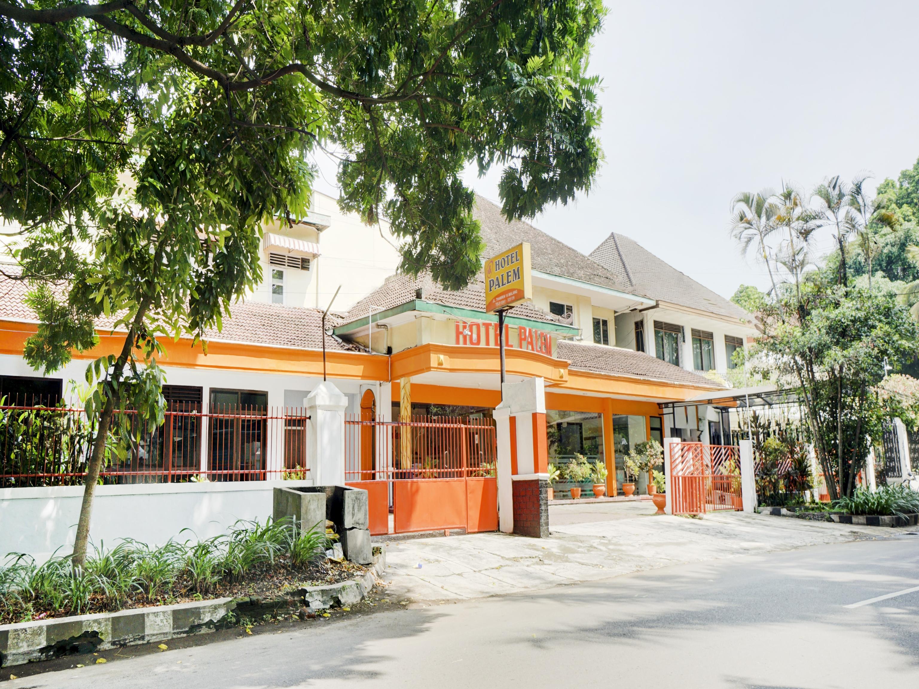 Hotel Palem 2 Syariah Malang Redpartner Eksteriør billede