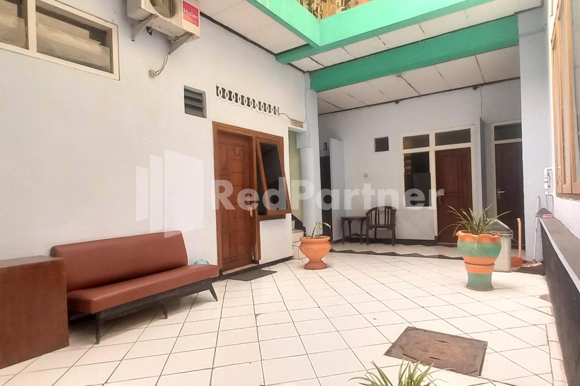 Hotel Palem 2 Syariah Malang Redpartner Eksteriør billede